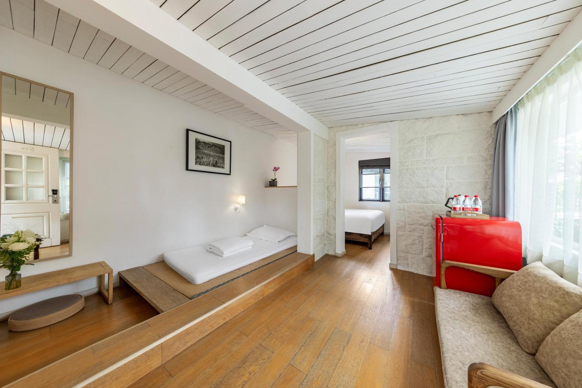 Shenzhen No'6 Garden Villa --French Window With Garden View,Close To Sea World &Shekou Ferry Port &K11 Ecoast &Subway Nearby ,Offer Western Food And Coffee &English Speaking With Tour Services Exterior photo