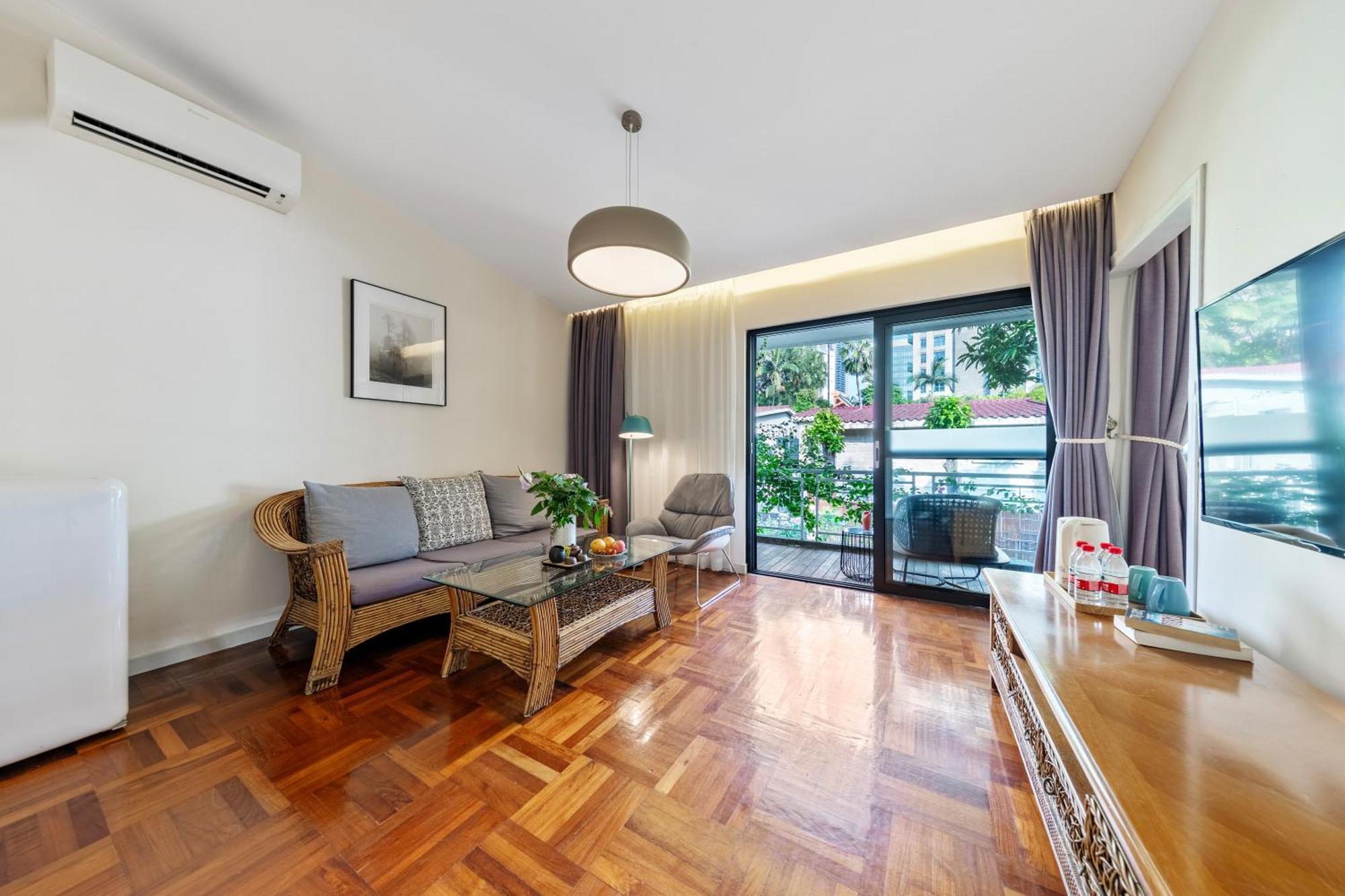 Shenzhen No'6 Garden Villa --French Window With Garden View,Close To Sea World &Shekou Ferry Port &K11 Ecoast &Subway Nearby ,Offer Western Food And Coffee &English Speaking With Tour Services Exterior photo