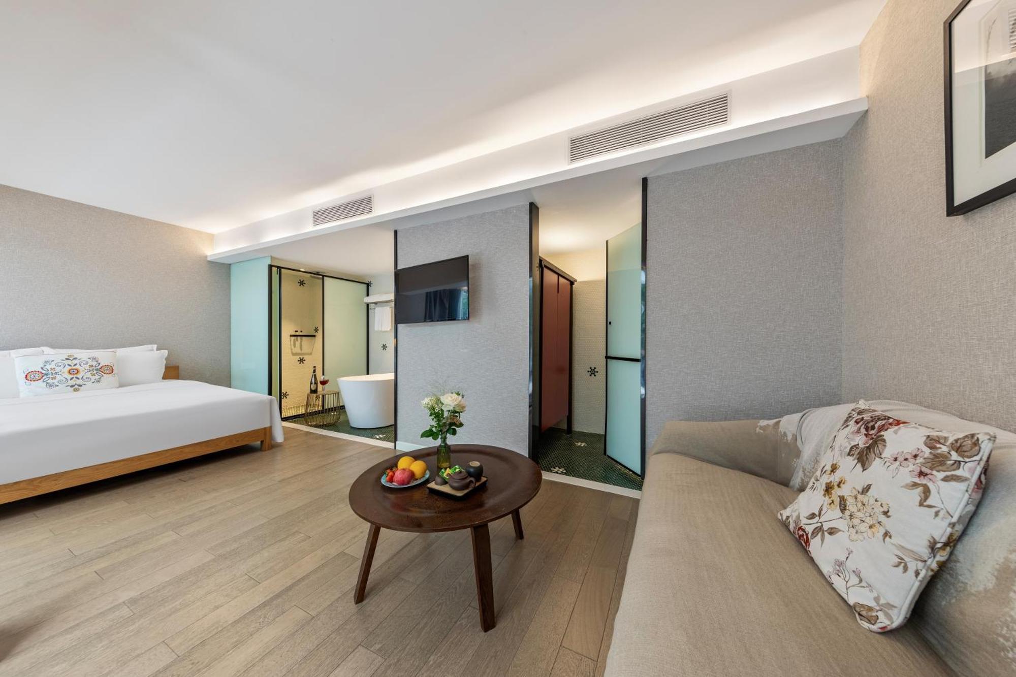 Shenzhen No'6 Garden Villa --French Window With Garden View,Close To Sea World &Shekou Ferry Port &K11 Ecoast &Subway Nearby ,Offer Western Food And Coffee &English Speaking With Tour Services Exterior photo