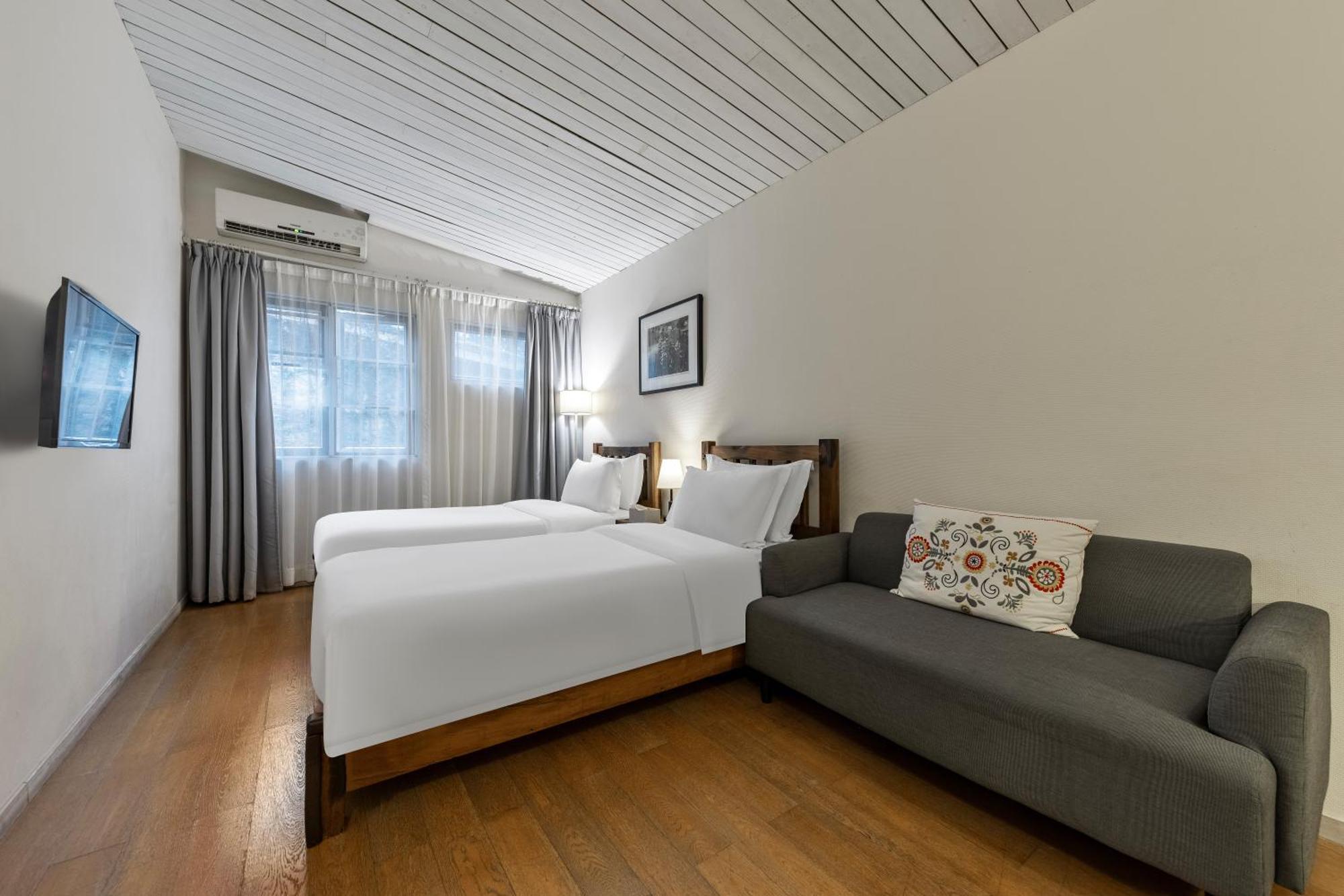 Shenzhen No'6 Garden Villa --French Window With Garden View,Close To Sea World &Shekou Ferry Port &K11 Ecoast &Subway Nearby ,Offer Western Food And Coffee &English Speaking With Tour Services Exterior photo