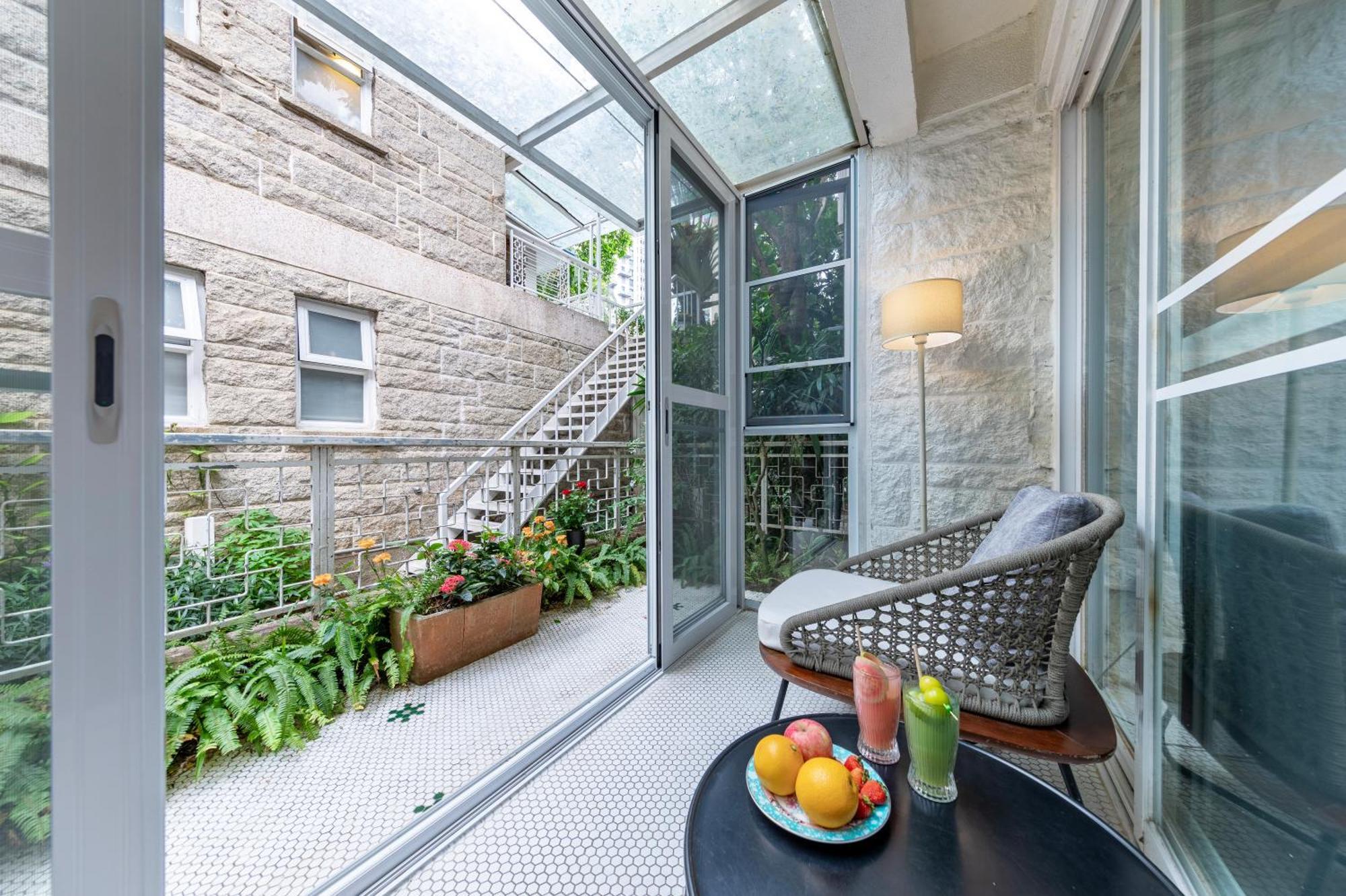 Shenzhen No'6 Garden Villa --French Window With Garden View,Close To Sea World &Shekou Ferry Port &K11 Ecoast &Subway Nearby ,Offer Western Food And Coffee &English Speaking With Tour Services Exterior photo