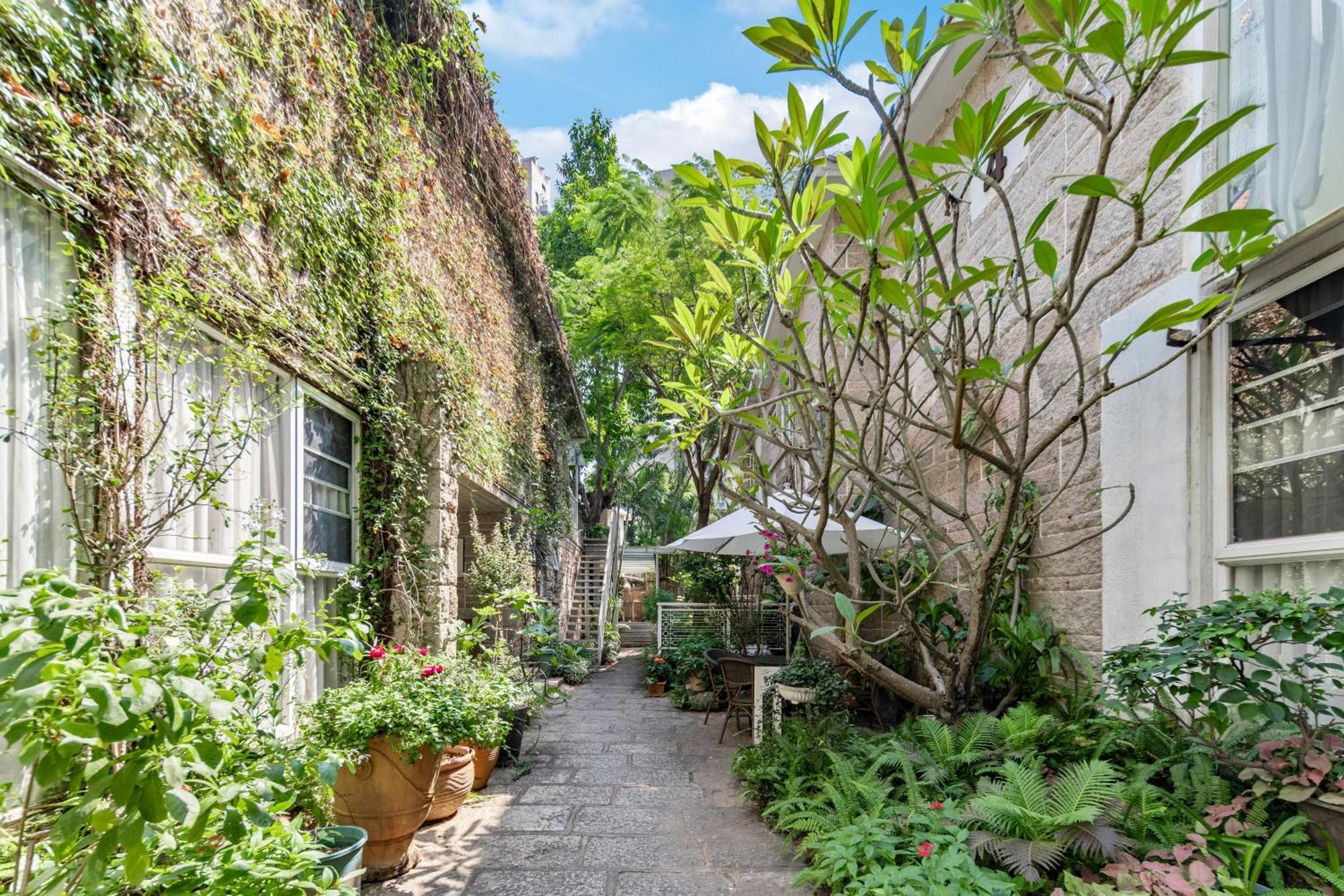 Shenzhen No'6 Garden Villa --French Window With Garden View,Close To Sea World &Shekou Ferry Port &K11 Ecoast &Subway Nearby ,Offer Western Food And Coffee &English Speaking With Tour Services Exterior photo